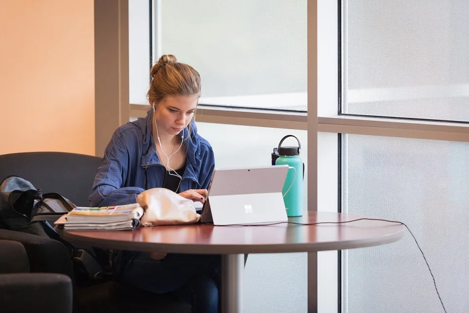 Student studying.