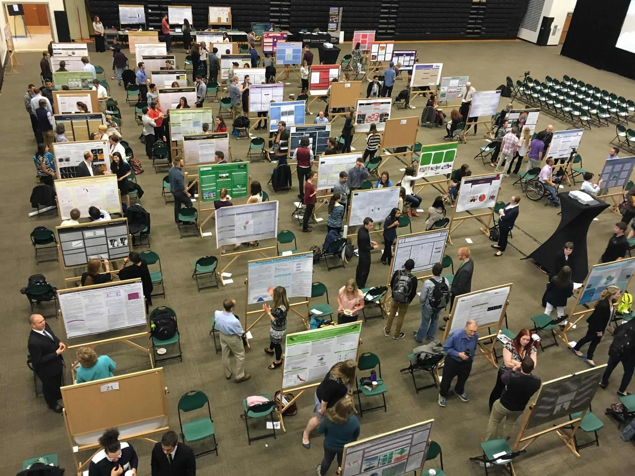 students present research projects